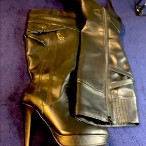 Guess  knee dress 5 1/2 inch platform boot